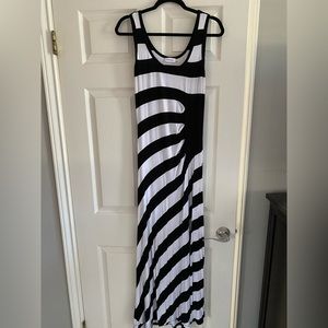 Calvin Klein Black-White Striped Maxi Dress Size 8